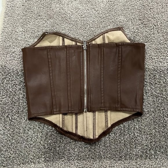 Missguided corset - Picture 3 of 3